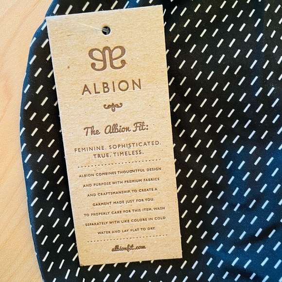 Albion Fit One Piece Bathingsuit NEW with tags - Picture 6 of 6